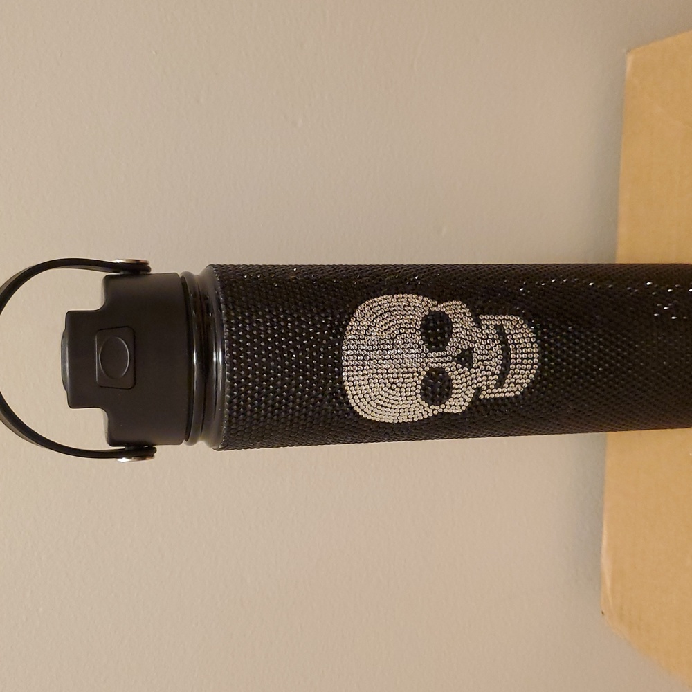 Spooky Skull 💀 Studded Cold Bottle